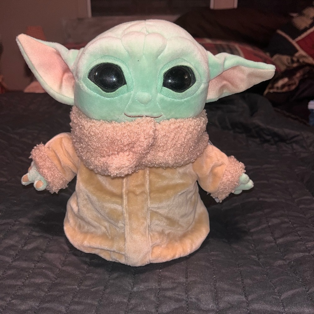 NWT Disney baby Yoda  plush stuffed animal